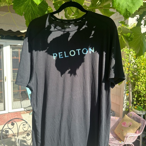 Peloton Charcoal Short Sleeve Tee - Picture 1 of 5